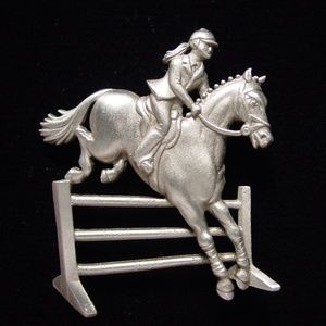 COPY - 🆕 ‘Equestrian ~ Horse' Pin Brooch